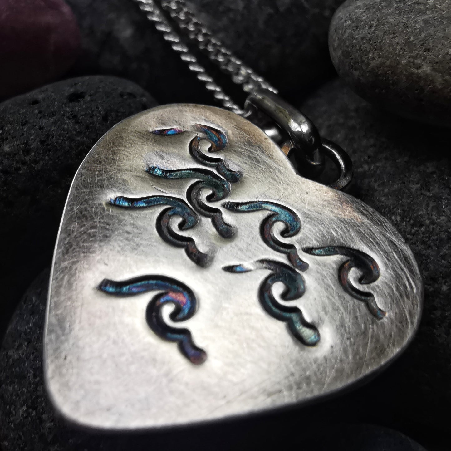 Scottish foliage pattern sea pottery heart & sterling silver pendant.