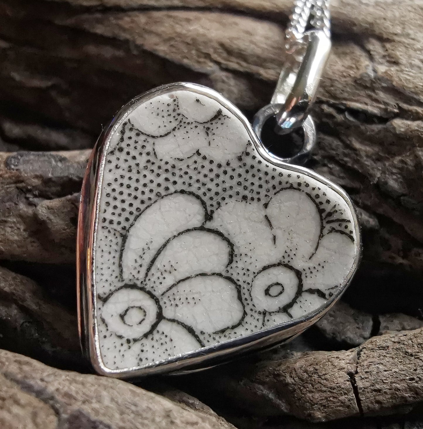 Scottish foliage pattern sea pottery heart & sterling silver pendant.
