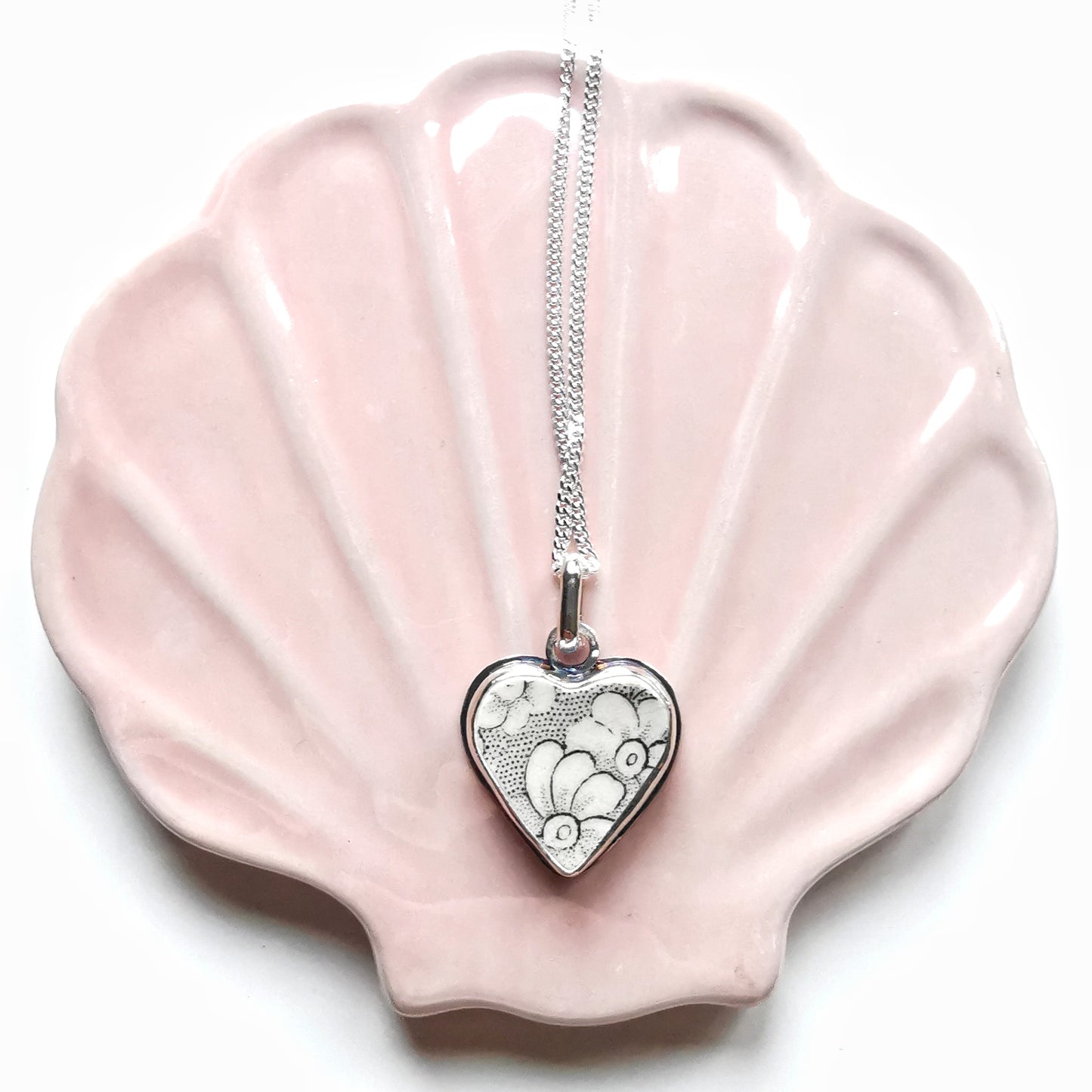 Scottish foliage pattern sea pottery heart & sterling silver pendant.
