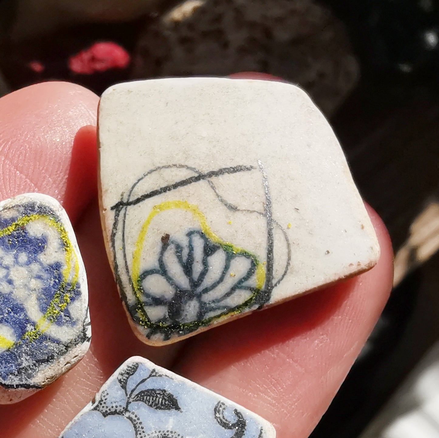 Scottish flower sea pottery heart & sterling silver pendant.