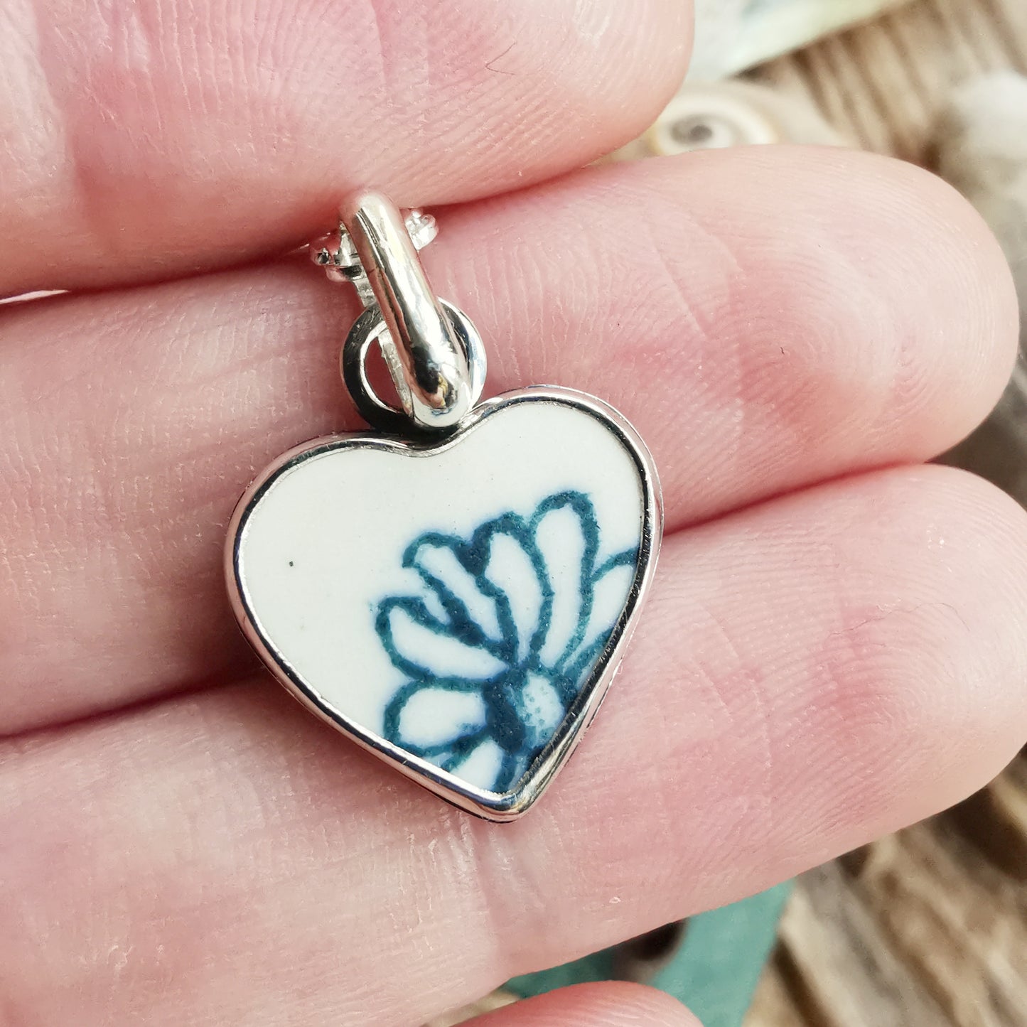 Scottish flower sea pottery heart & sterling silver pendant.