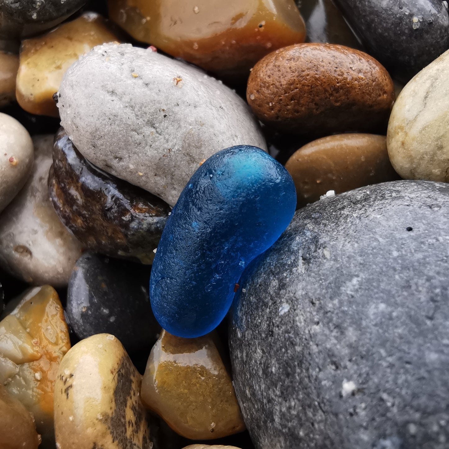 Teal blue 'jelly bean' sea glass & sterling silver pendant.