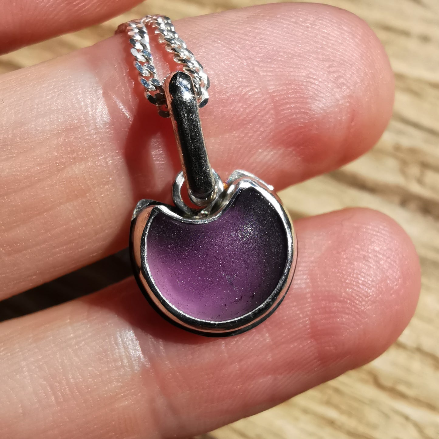 Scottish purple sea glass cat &amp; sterling silver pendant