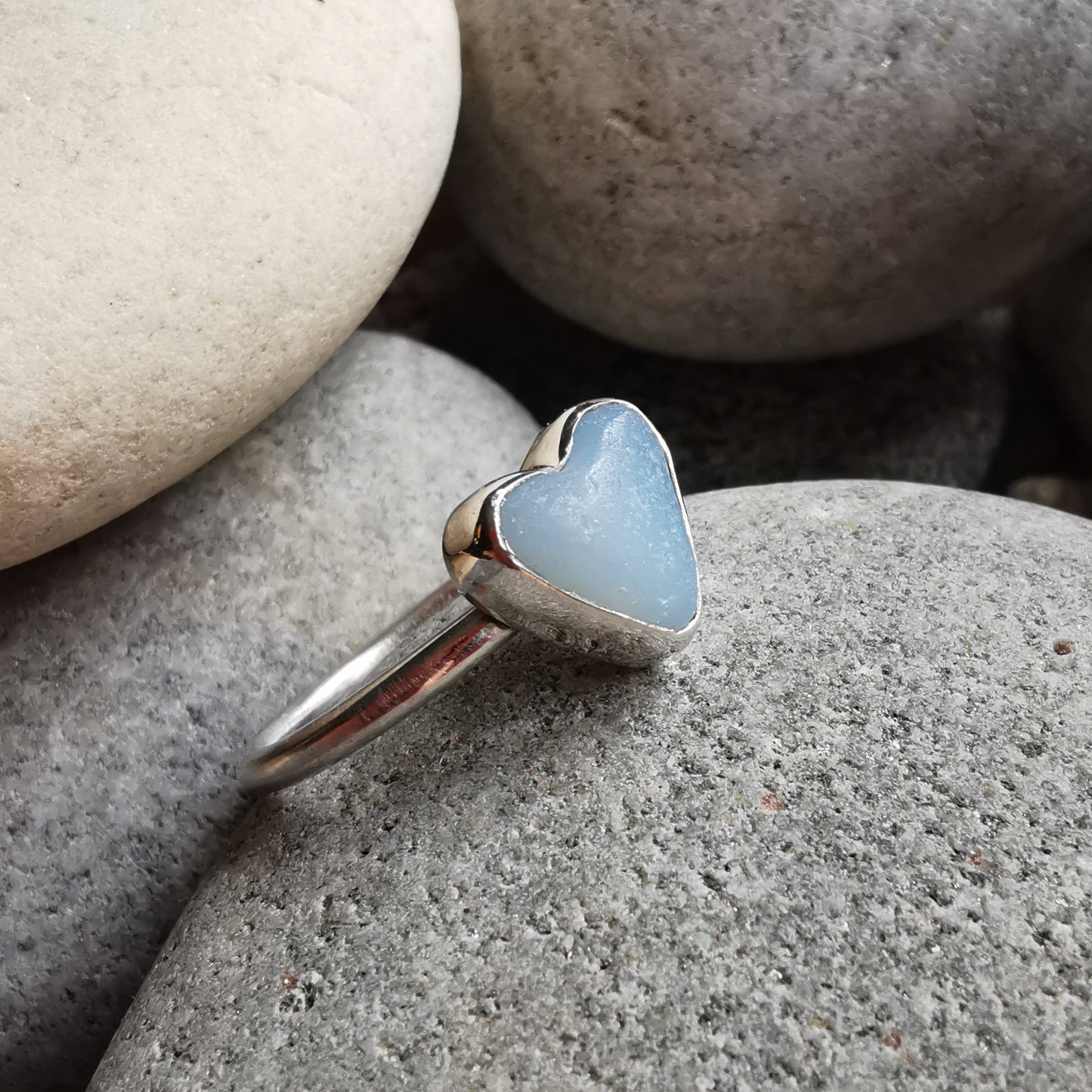 Seaham opalescent sea glass heart & sterling silver ring size N / 7