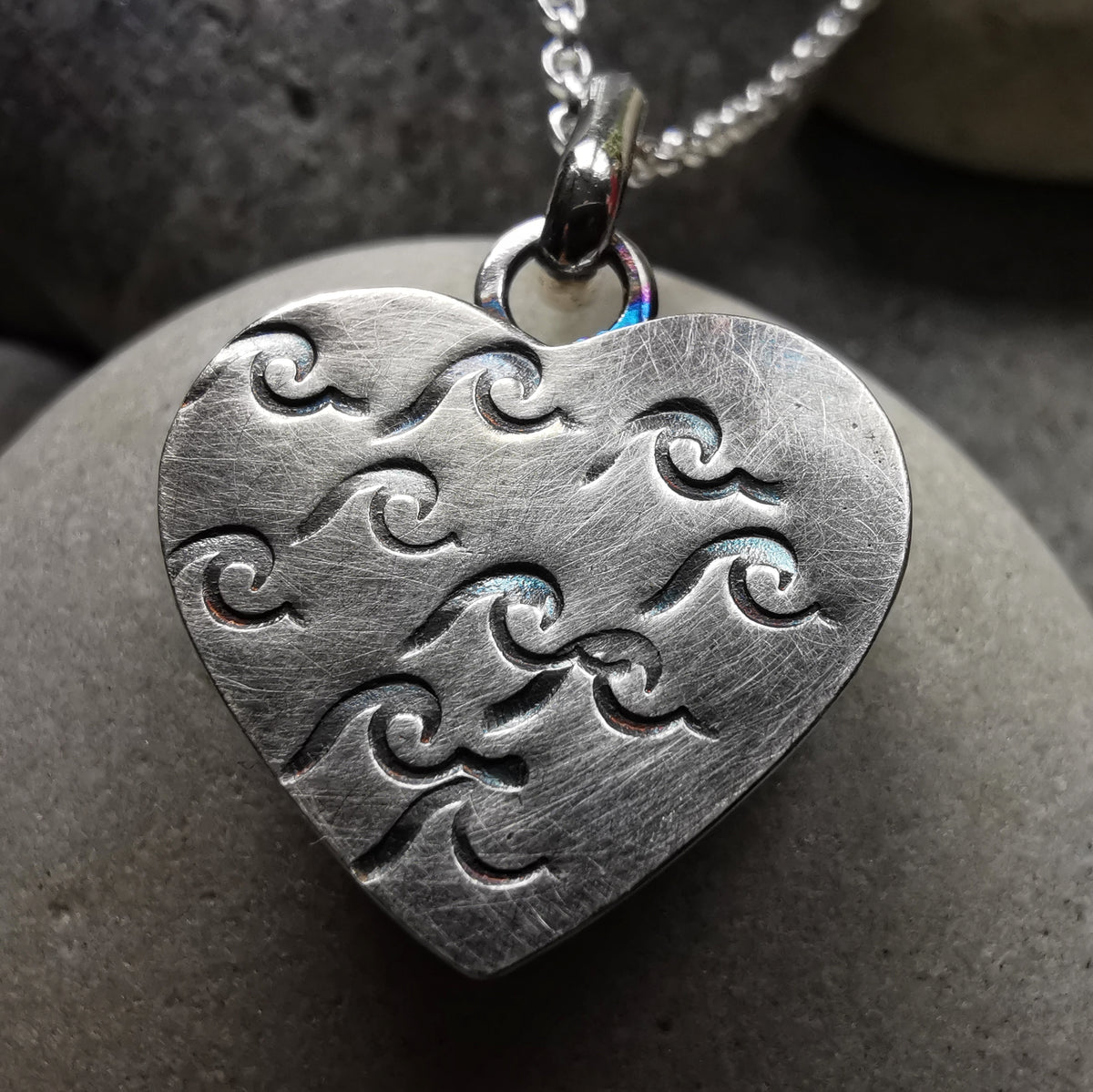 Scottish beach pottery blue willow pattern heart  & sterling silver pendant.
