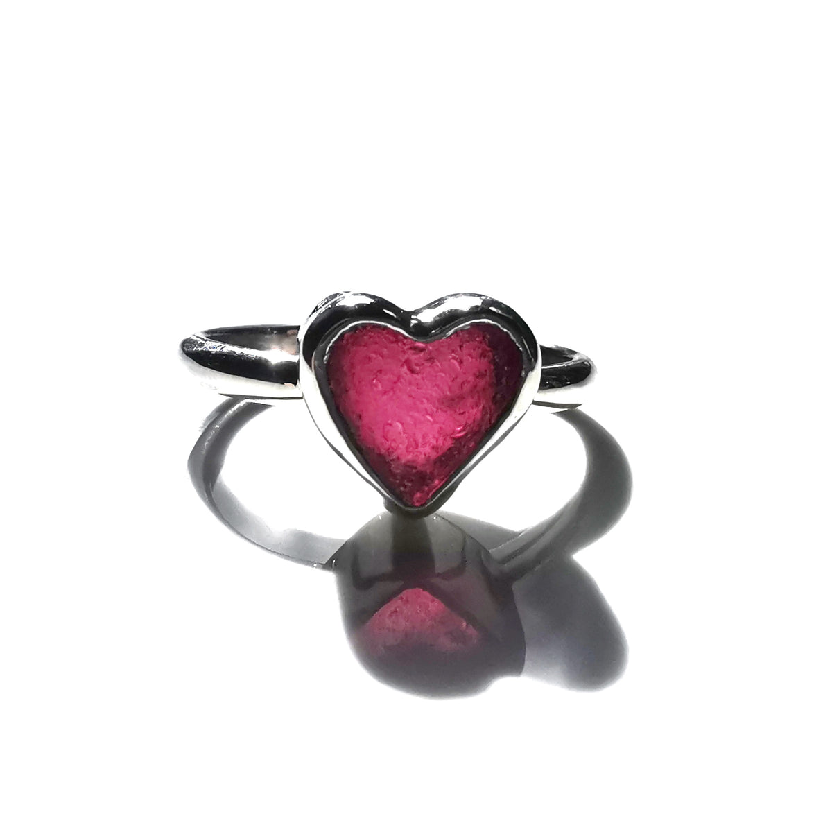 Scottish magenta pink sea glass heart & sterling silver ring size N/7.