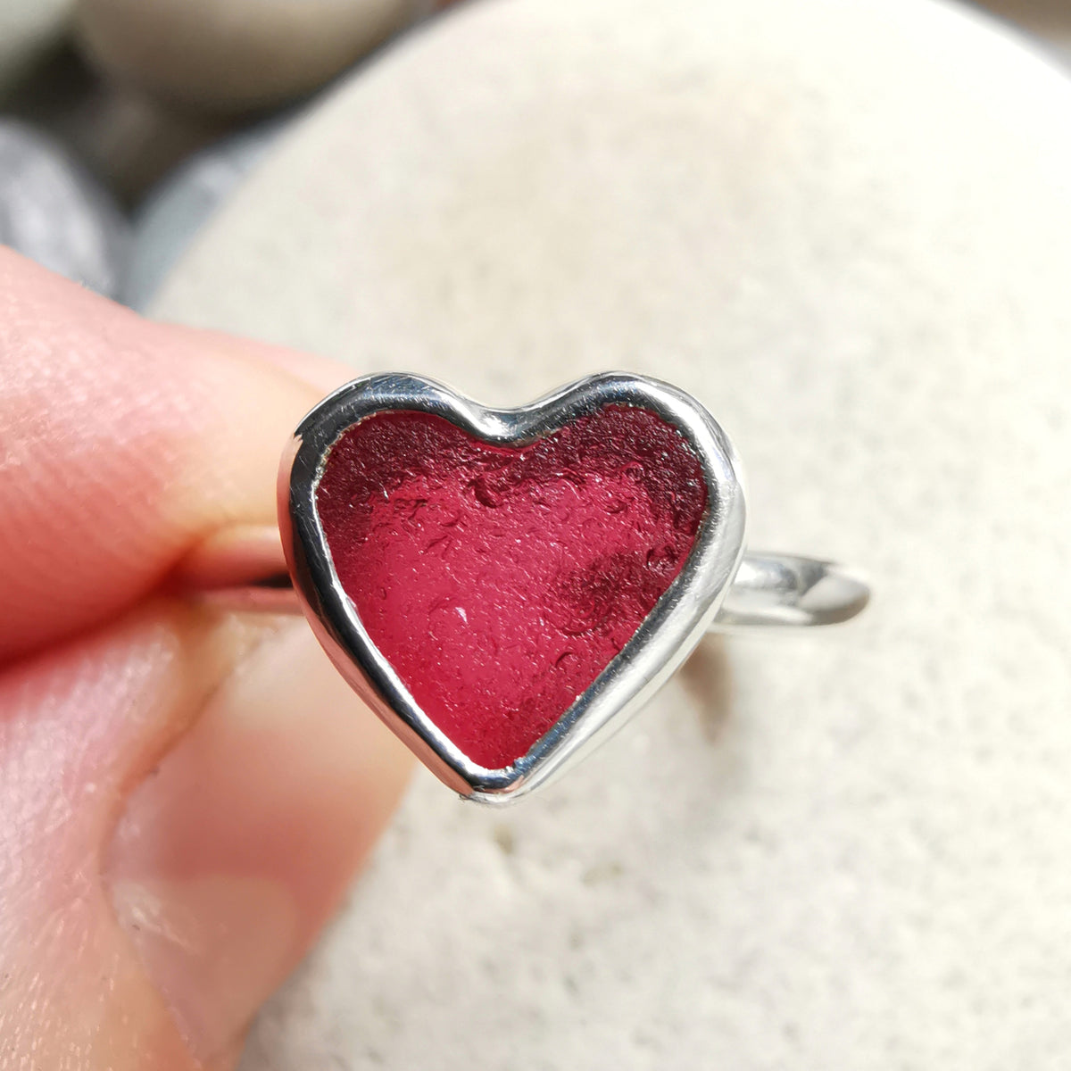 Scottish magenta pink sea glass heart & sterling silver ring size N/7.