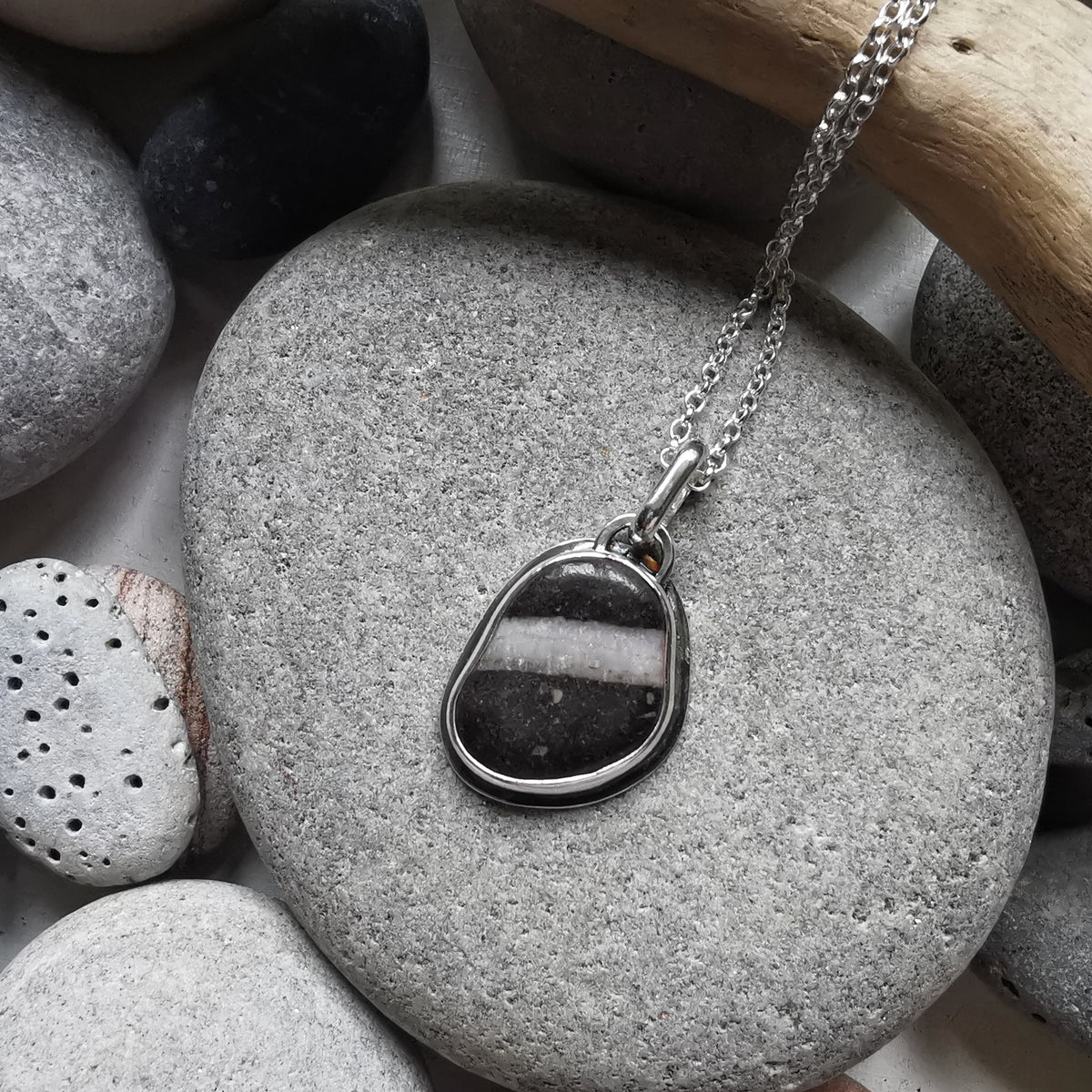 Scottish wishing stone & sterling silver pendant.