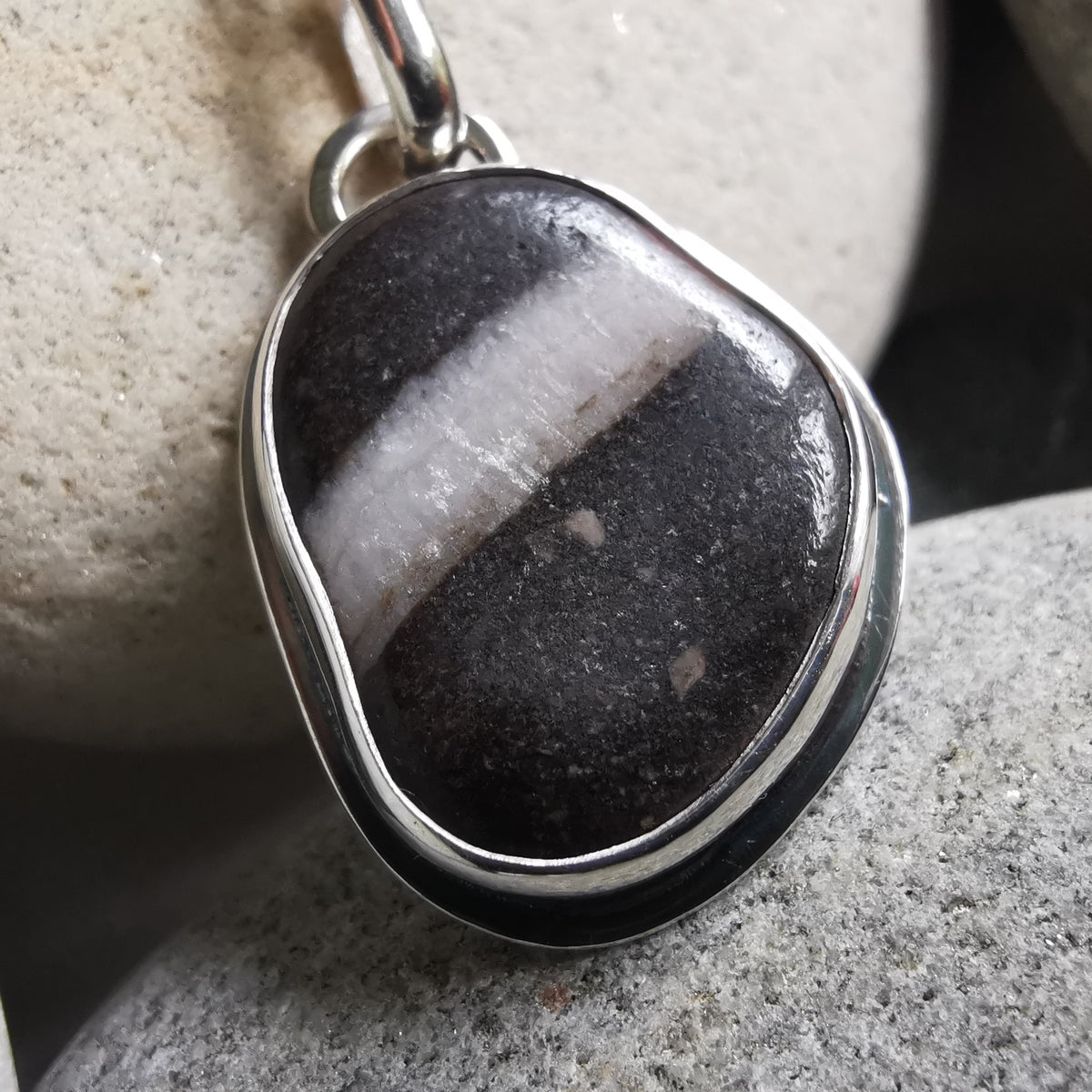 Scottish wishing stone & sterling silver pendant.