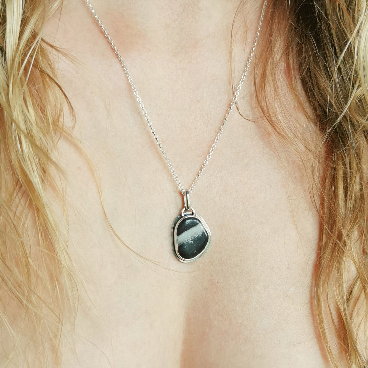 Scottish wishing stone & sterling silver pendant.
