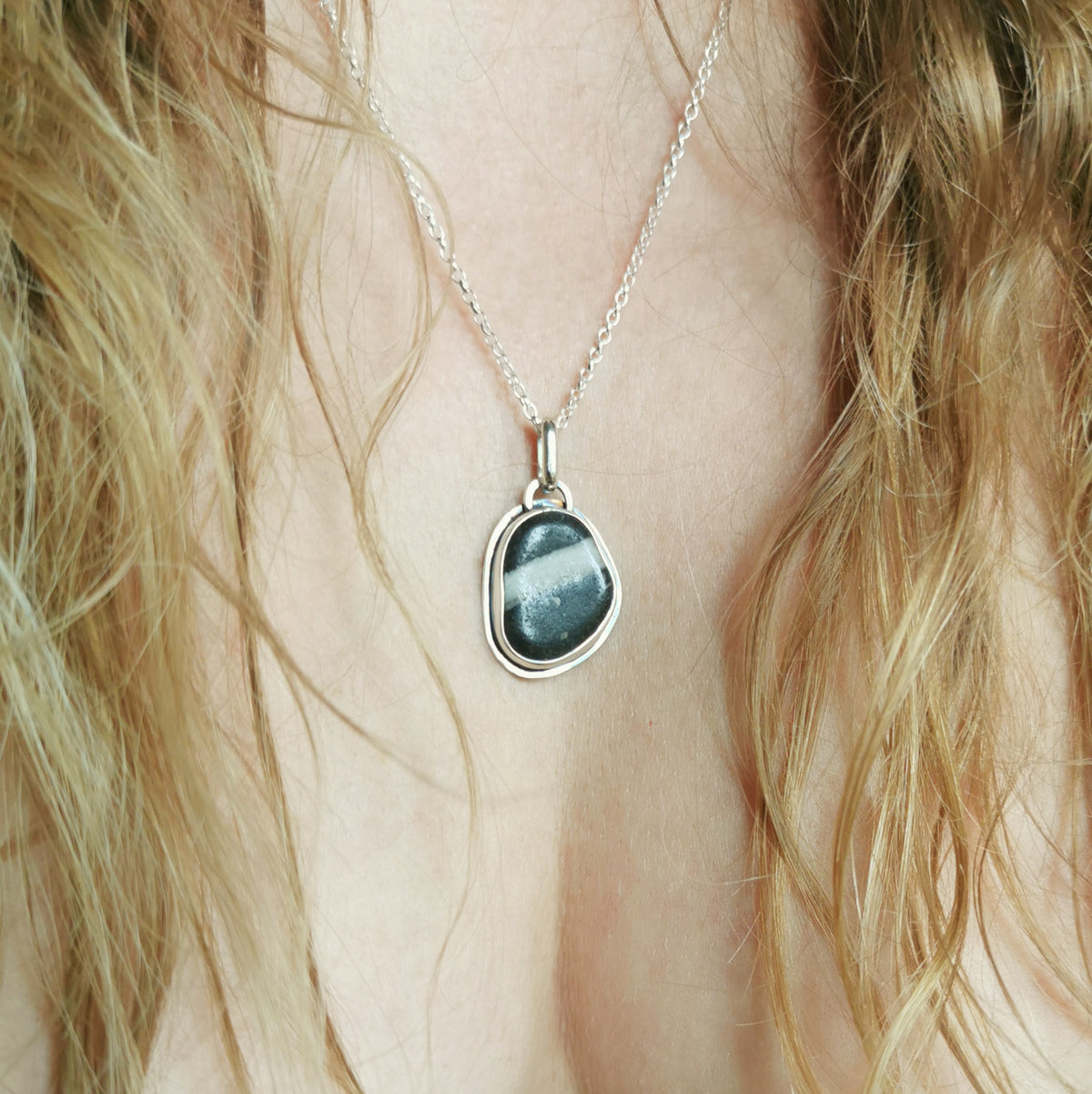 Scottish wishing stone & sterling silver pendant.