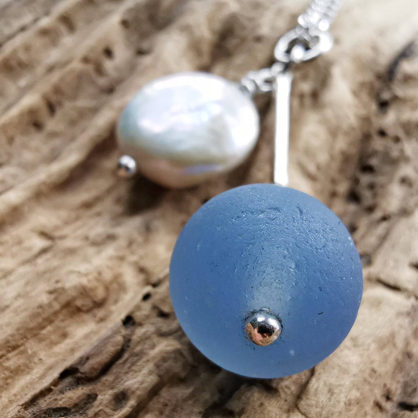 Scottish large cornflower blue sea glass bead and freshwater pearl duo, silver necklace - monopatin