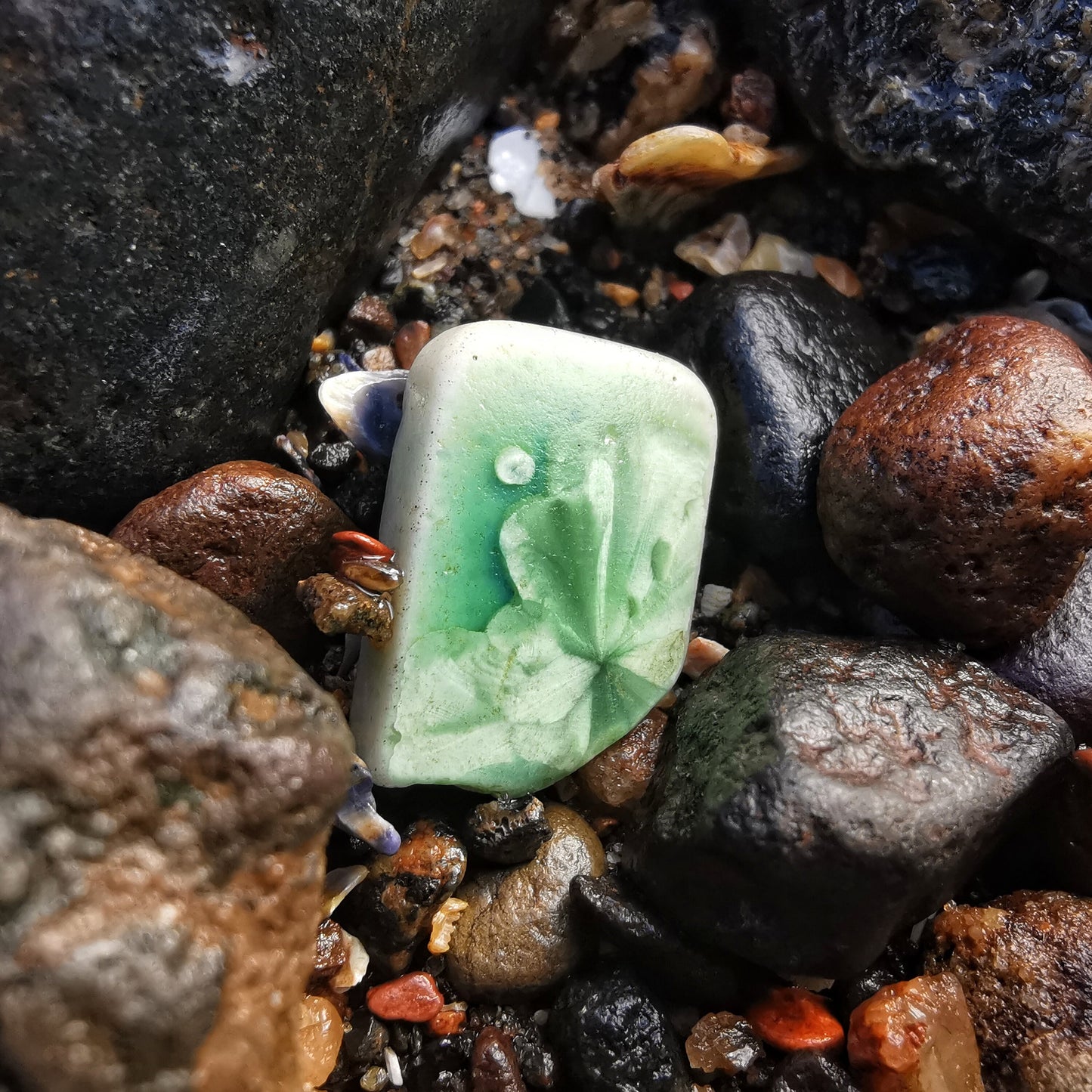 Scottish sea tile pendant, sterling silver necklace - monopatin