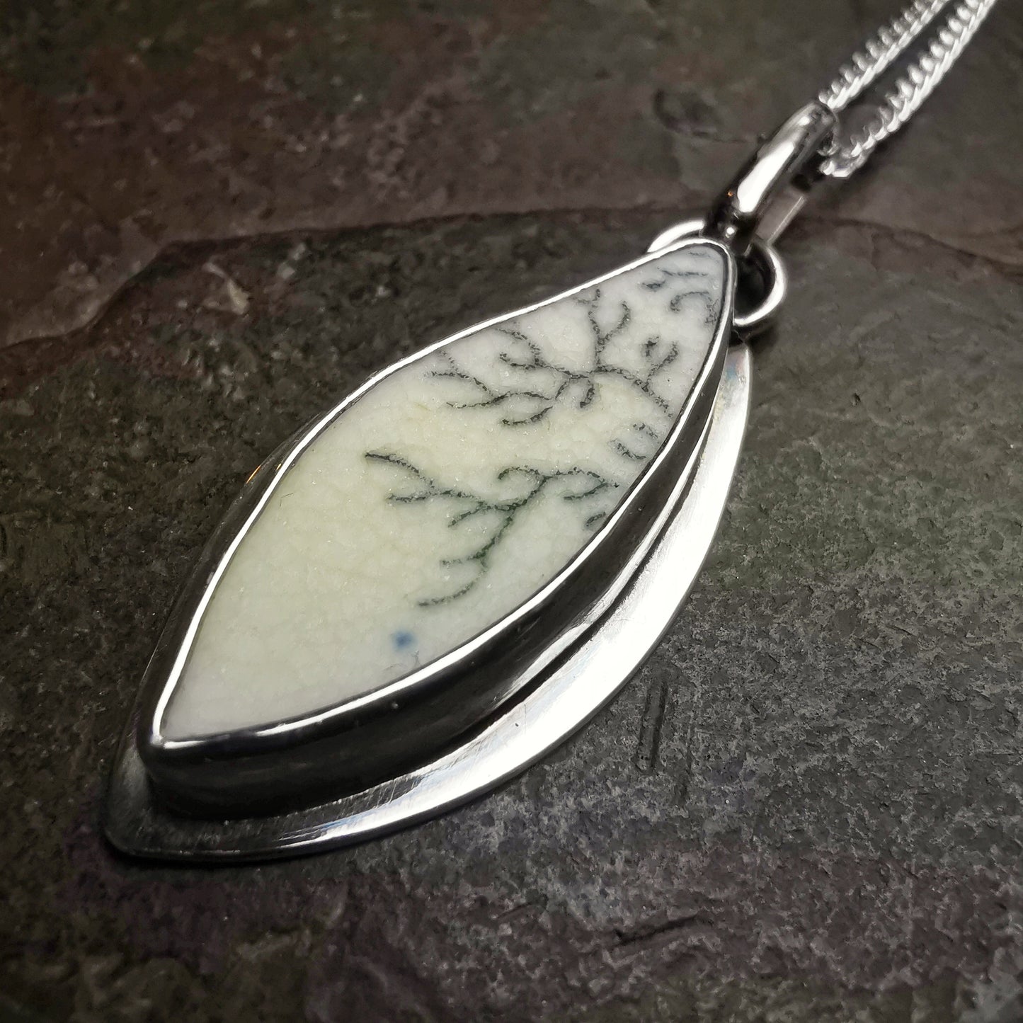 Scottish black and white seaweed pattern sea porcelain pendant, silver necklace - monopatin