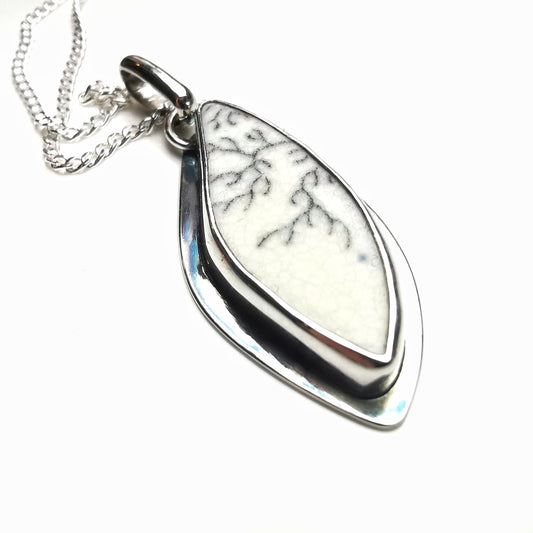 Scottish black and white seaweed pattern sea porcelain pendant, silver necklace - monopatin