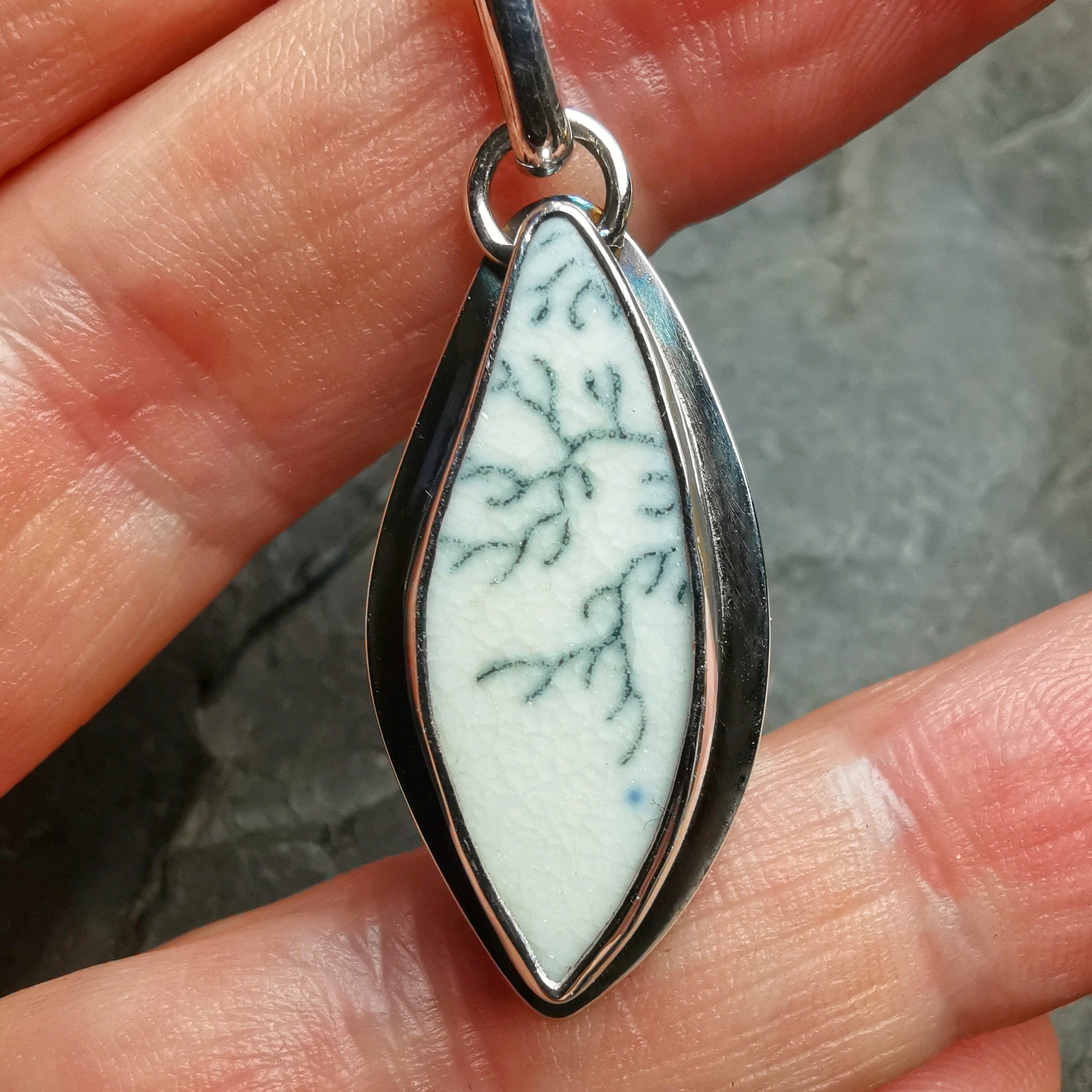 Scottish black and white seaweed pattern sea porcelain pendant, silver necklace - monopatin