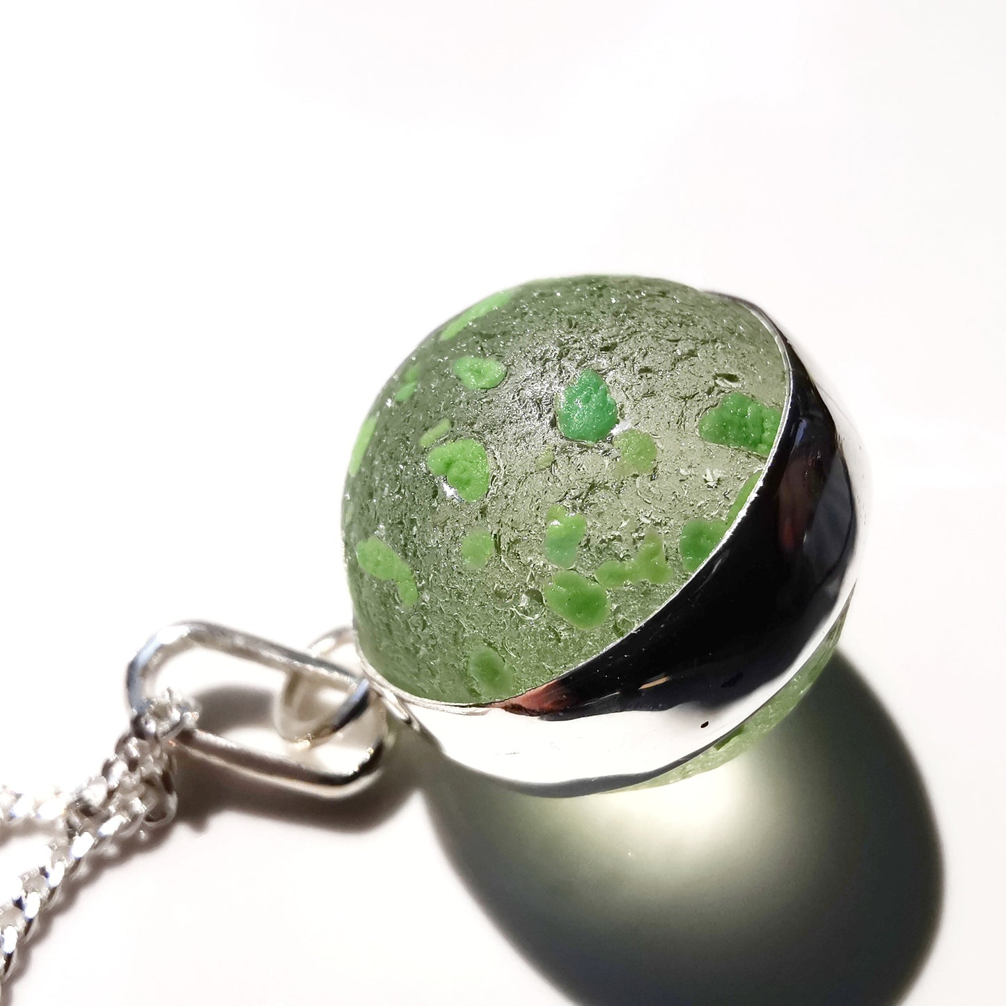 Green confetti sea glass marble pendant, sterling silver necklace - monopatin