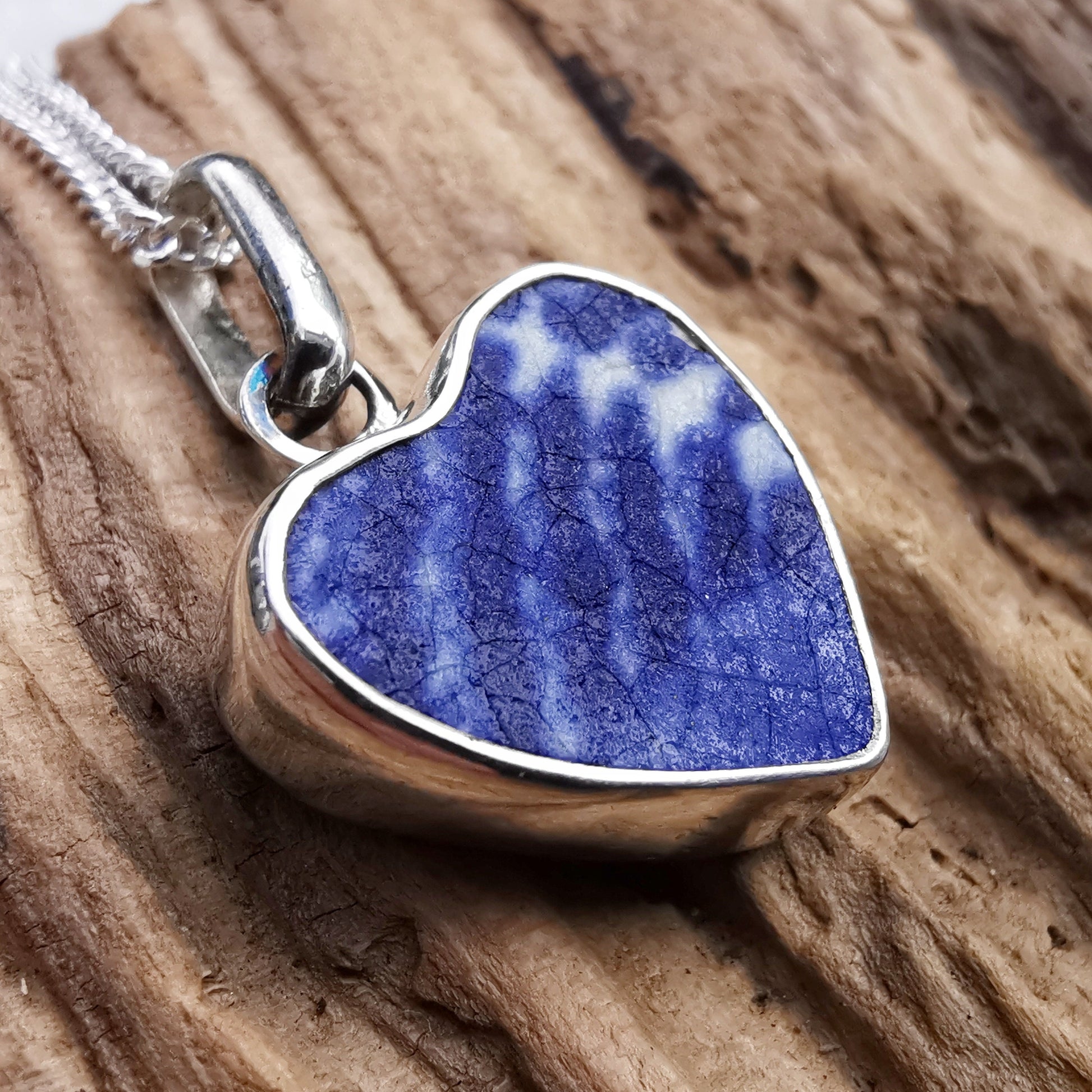 Scottish blue willow pattern beach pottery, heart pendant, silver necklace - monopatin